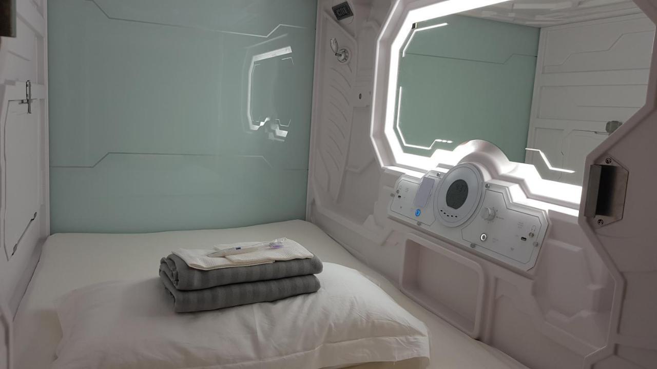 Apollo Capsule Hotel 엔데 외부 사진